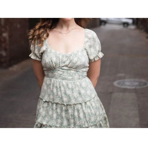 Trixxi Dresses & Skirts - pastel green floral mini summer dress - Trixxi - Size‎ Large